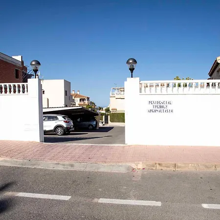 בית נופש Bungalow La Mata *